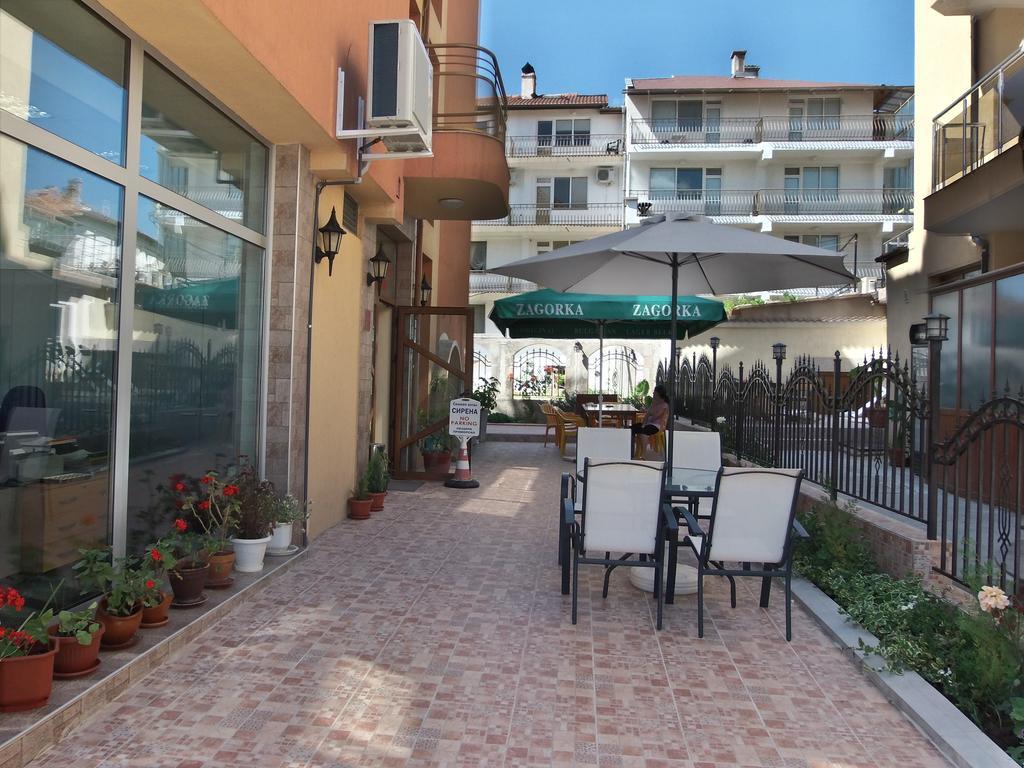 Hotel Sirena Primorsko Dış mekan fotoğraf