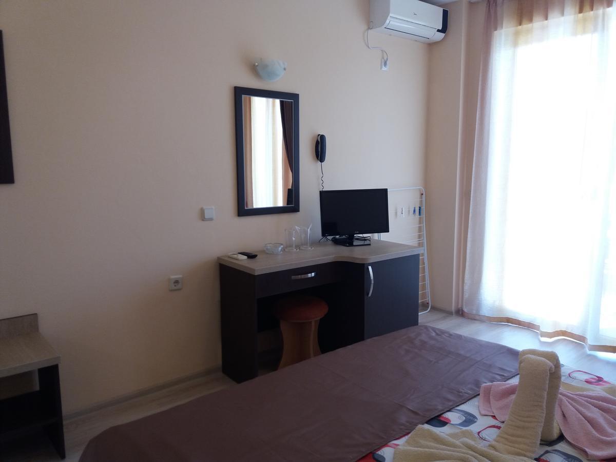 Hotel Sirena Primorsko Dış mekan fotoğraf